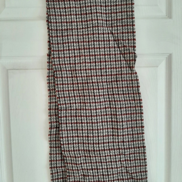 Lambswool tartan scarf - Picture 2 of 3